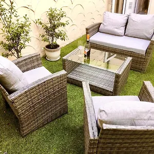 beachfront-stylish-spacious-private-courtyard.brighton-hotels-england.com/